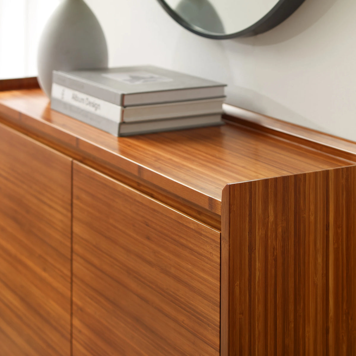 Accents_Dining-Room_Cabinet_GMA0001AM_Mira-Console_Amber_IMG_04