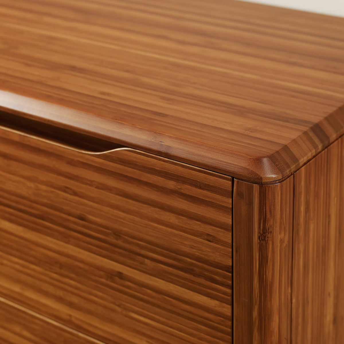 Currant_Bedroom_Dresser_G0029AM_Currant-Five-Drawer-High-Chest-Amber_Amber_IMG_07